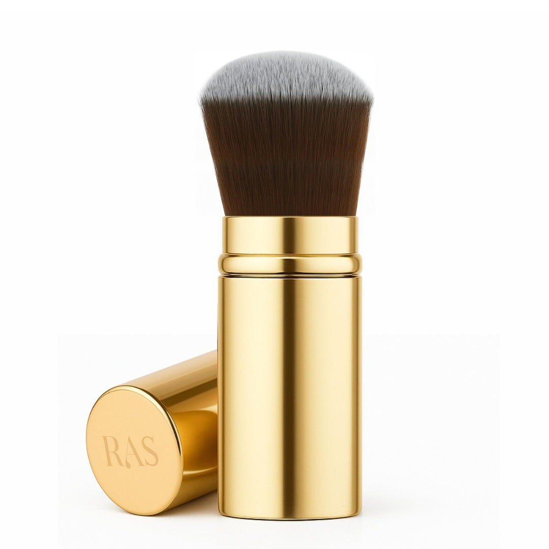 GloBlend™ Retractable Makeup Brush – GloBlend™ Retractable Makeup Brush, image 1